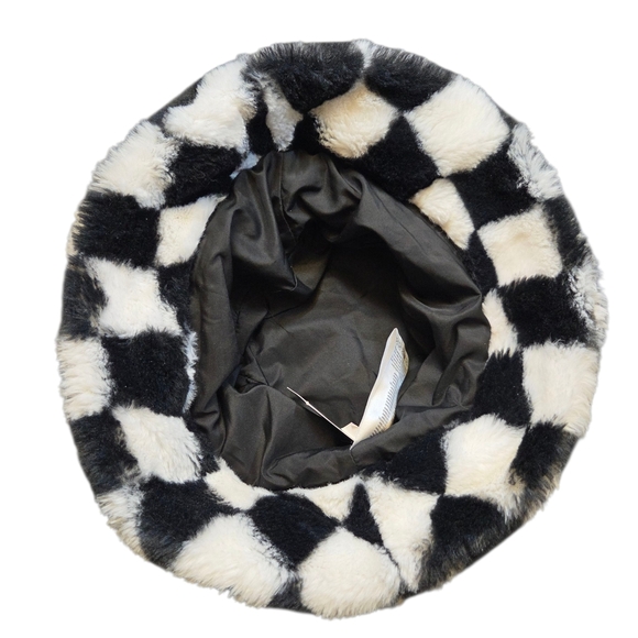 Black and White Checkered Men's Hat - Picture 3 of 4